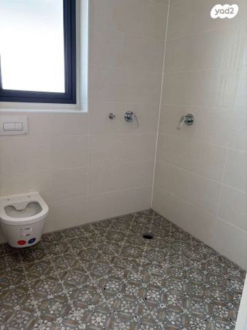 דירה, יונה וולך 7, גרין פארק החדשה, הוד השרון