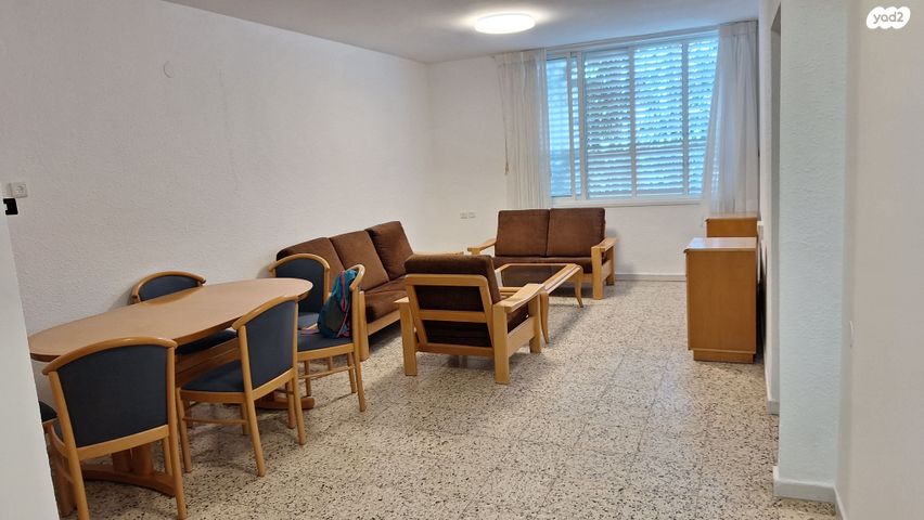 האחים סמילצ'נסקי 17