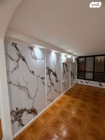 דירה, הרב עוזיאל 21, רמב"ם, חדרה