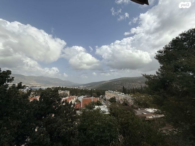 דירה, הגליל 11, המיסדים, כרמיאל