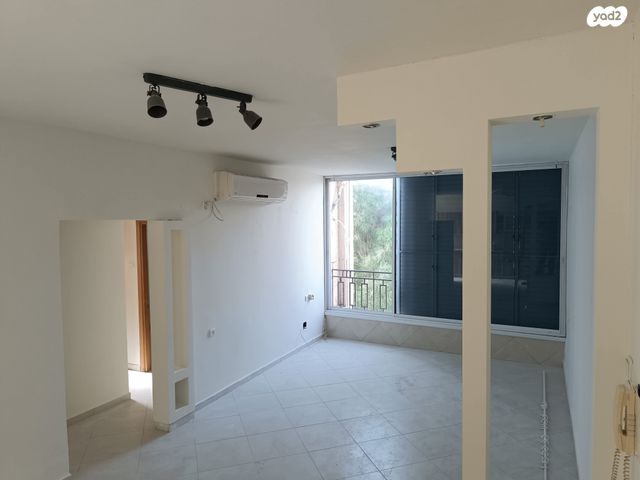 גג/ פנטהאוז, שער האריות 15, קרית שרת מזרח, חולון