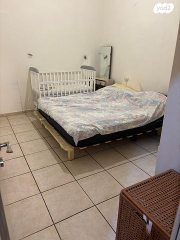 דירת גן, התנאים 4, שכונת הלל, רמת גן