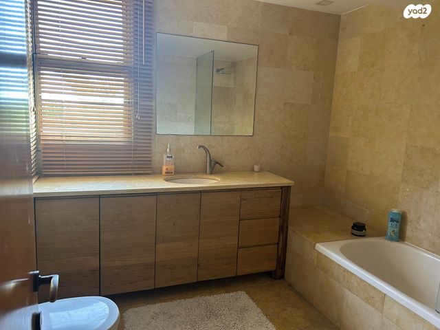 יחידת דיור, סמטת תל חי 6, מרכז הישוב, גני תקווה