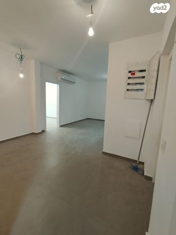 דו משפחתי, אמיר 4, נגבה, רמת גן