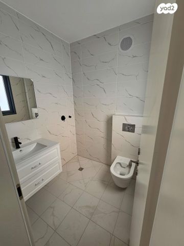 דירה, הרב מרדכי אליהו 11, כרמי הנדיב, אחוזת רוטנר, קרית מלאכי