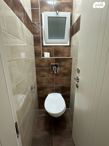 דירה, אלופי צה"ל 65, קרית שרת מערב, חולון