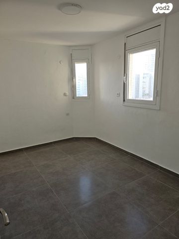 דירה, הטייסים 77, אפרידר, אשקלון