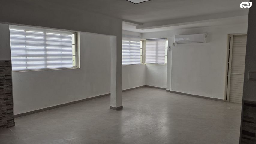 שדרות ירושלים 58