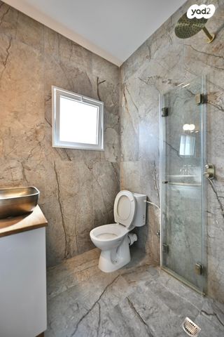 דירה, הצופים 2, נעורים, ראשון לציון