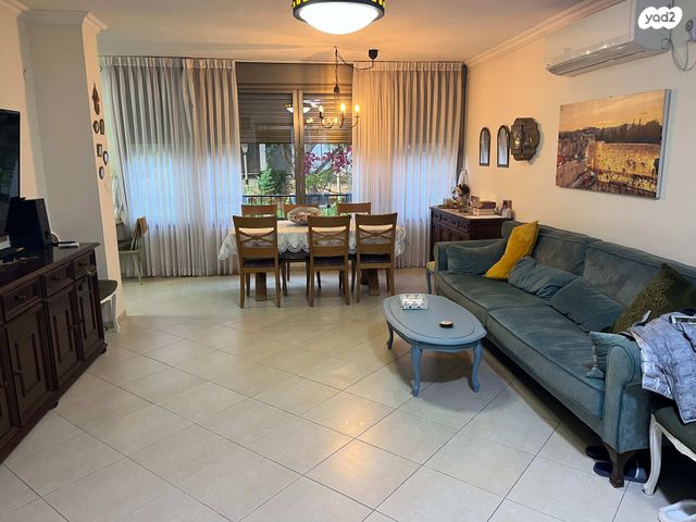 שדרות הרב לוין 38