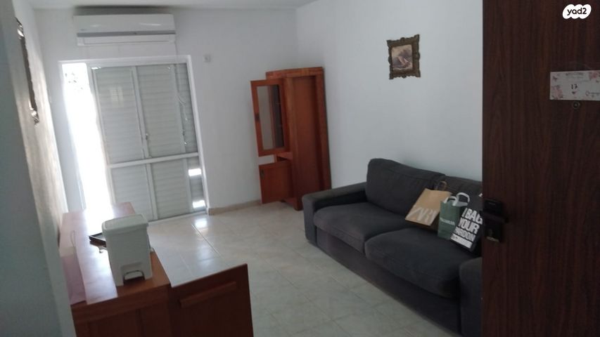 דירה, המלך יהושפט 11, נווה דוד, חיפה