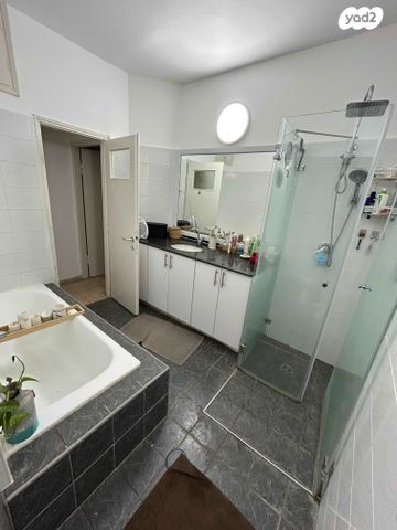 דירה, השרון 14, מרכז דרום, רעננה