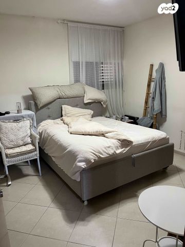 דירה, שדרות הרב לוין 38, רמת עמידר, רמת גן