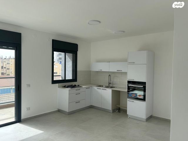 דירה, דניאל 3, ניצנה, בת ים