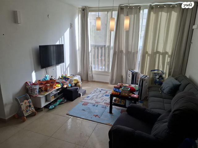 סמטת הדרור 26