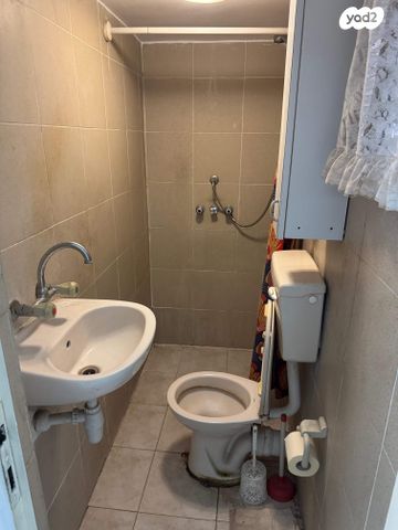 דירת גן, פבזנר 11, הדר מרכז, חיפה