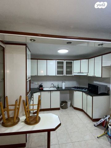 דירה, המלך יהושפט 11, נווה דוד, חיפה