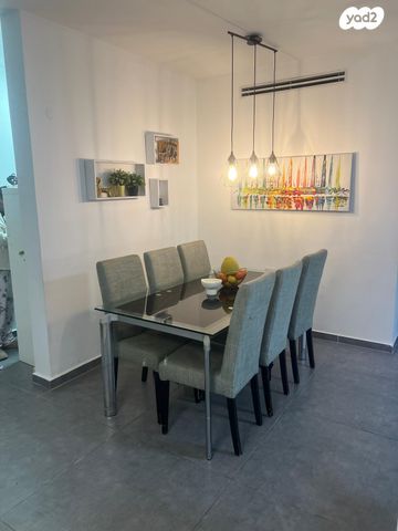 דירה, גפן 25, החורש, חריש