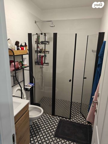 דירה, שפינוזה 25, אברמוביץ', ראשון לציון