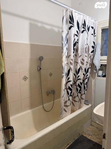 דירה, המגדל 13, גבעת הרמבם, גבעתיים