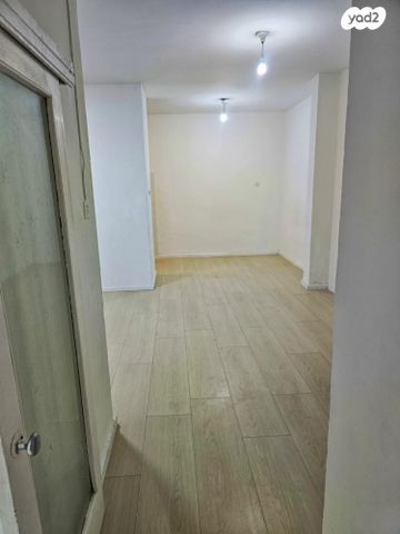 דירה, הרברט סמואל 33, מרכז העיר, חדרה