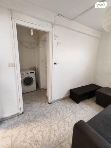 דירה, הראשונים 27, רובע א', אשדוד