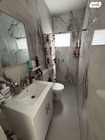 דירה, הרברט סמואל 82, מרכז העיר, חדרה