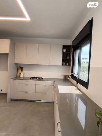 דירה, ויתקין 16, אחוזה, חיפה