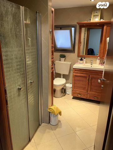 דירה, שדרות הרב לוין 38, רמת עמידר, רמת גן