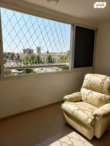 דירה, יוסף בן מתתיהו 73, שכונה ד', באר שבע