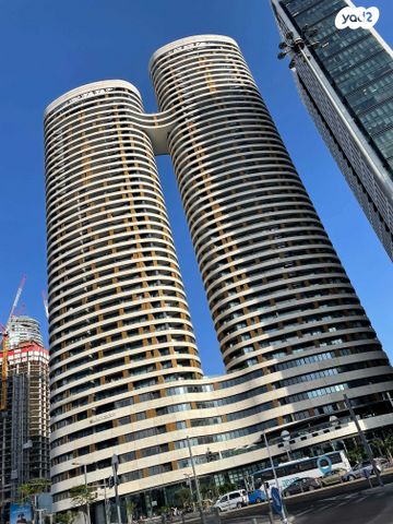 דירה, דרך מנחם בגין 158, מונטיפיורי, הרכבת, תל אביב יפו