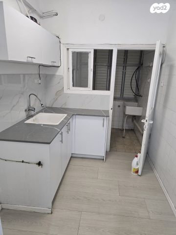 דירה, הרברט סמואל 33, מרכז העיר, חדרה