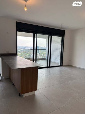 דירה, יונה וולך 7, גרין פארק החדשה, הוד השרון