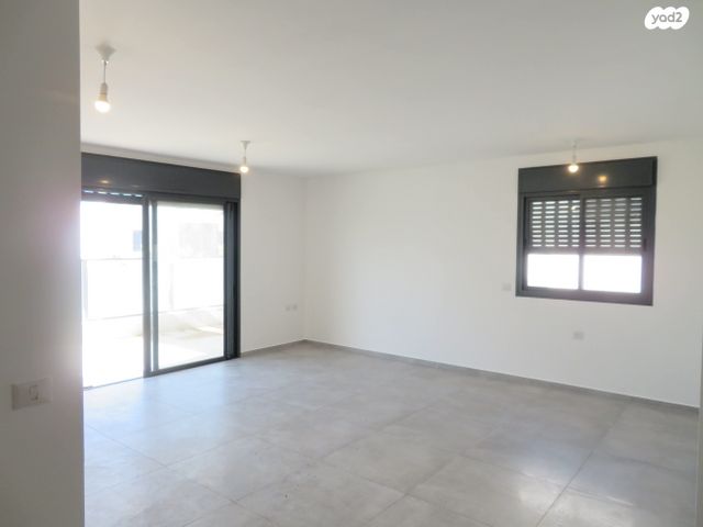 יצחק שמיר 16