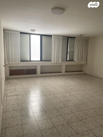 פיליכובסקי 9