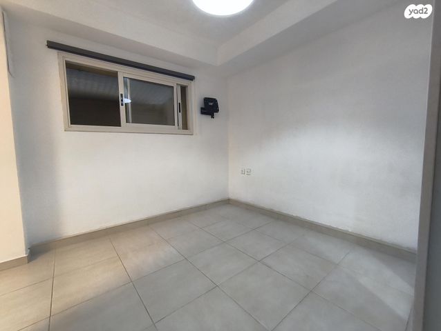 יחידת דיור, השיטה 8, הגבעה, אבן יהודה