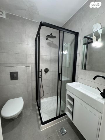 דירה, השופר, כלי שיר, מעלה אדומים