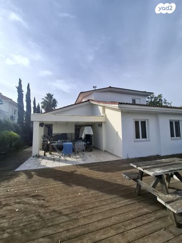 בית פרטי/ קוטג', חרות, חרות