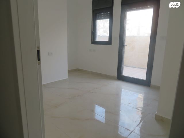 דירת גן, נתן אלבז, אשדוד