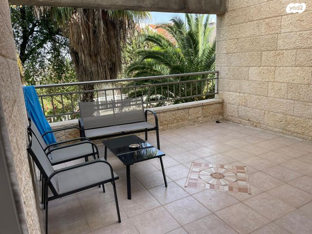 בית פרטי/ קוטג', שלום שוורצבארד, פסגת זאב, ירושלים