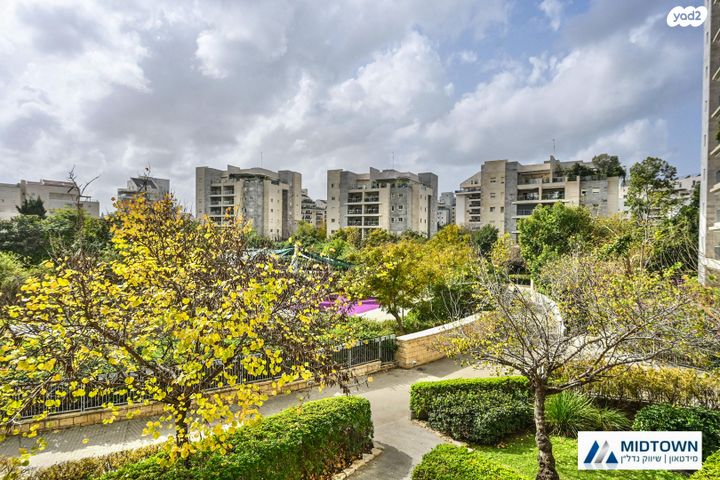 דירה, יונה ואליעזר נלקין 10, כפר סבא הירוקה, כפר סבא