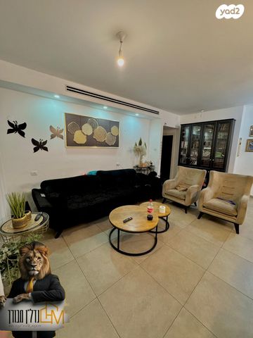 דירה, יצחק שמיר, נווה שרון / שער העיר, נתיבות