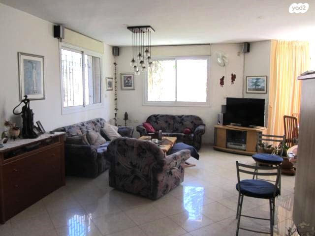 בית פרטי/ קוטג', שלום שוורצבארד, פסגת זאב, ירושלים