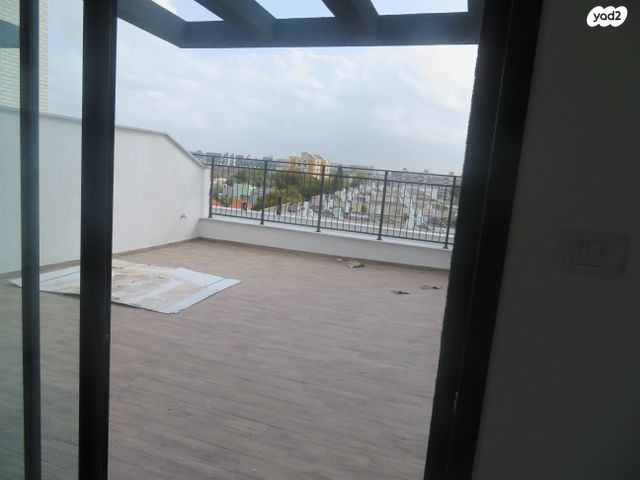 גג/ פנטהאוז