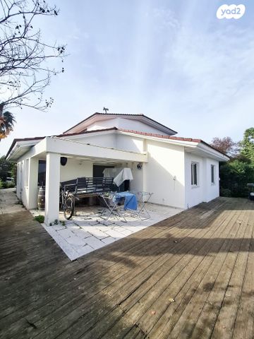 בית פרטי/ קוטג', חרות, חרות