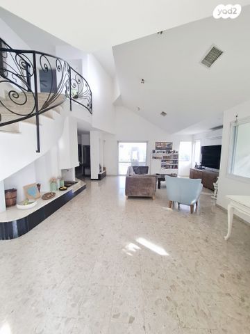 בית פרטי/ קוטג', חרות, חרות