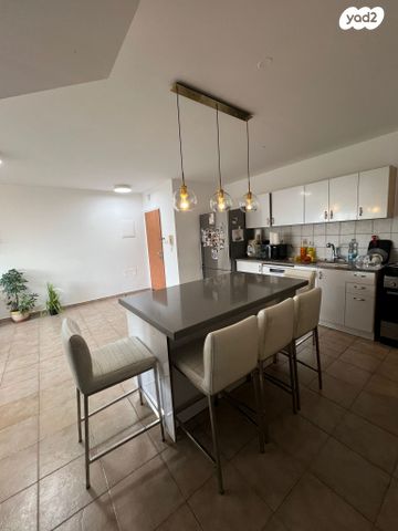 דירה, הזמיר, נהריה הירוקה, נהריה