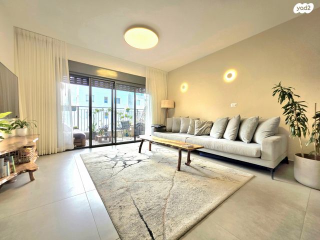 דירה, המפלס, מרכז, כפר סבא