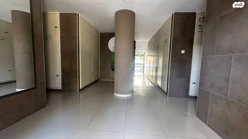 דירת גן, עוזי חיטמן 30, קרית האמנים, מצליח, רמלה