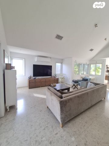 בית פרטי/ קוטג', חרות, חרות